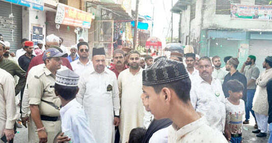 जश्ने ईद मिलादुन नबी पर निकाला जुलूस