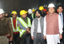 सिल्क्यारा: रात भर उत्तरकाशी रहकर रेस्क्यू ऑपरेशन की मॉनिटरिंग करते रहे सीएम धामी