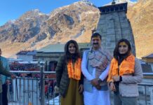 बदरीनाथ- केदारनाथ धाम दर्शन को पहुंची प्रसिद्ध फिल्म अभिनेत्री रवीना टंडन