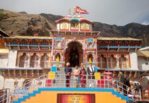 राष्ट्रपति द्रोपदी मुर्मू दर्शन को पहुंची बदरीनाथ धाम