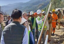 केन्द्रीय राज्य मंत्री पहुंचे उत्तरकाशी, रेस्क्यू ऑपरेशन का किया निरीक्षण