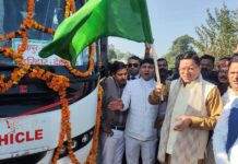 सौगात: सीएम धामी ने टनकपुर से देहरादून के लिए वोल्वो बस को हरी झंडी दिखाकर किया रवाना