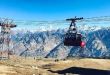 औली में पर्यटक रोपवे का संचालन बंद,पर्यटक करवा रहे बुकिंग कैंसल