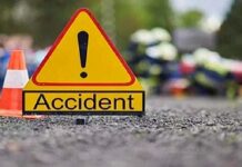 तेज रफ्तार ट्रक ने बाइक सवार को मारी टक्कर, दो की मौत