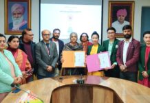 योग सीखने को लेकर एसजीआरआर और वियतनाम की ग्रीनलाइफ कंपनी के बीच समझौता