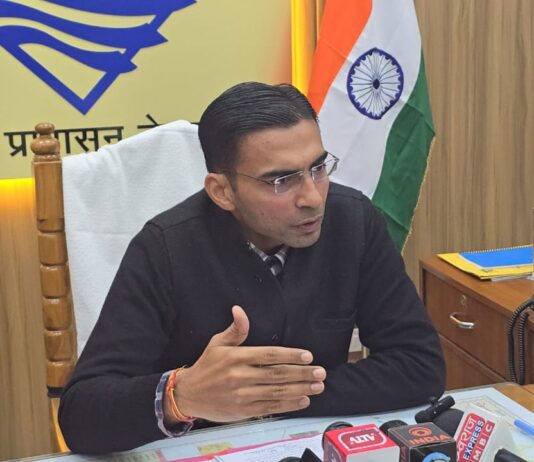 निर्धन, असहाय, अनाथ बालिकाओं के पंख लगाएगा प्रशासन : डीएम का ब्रेनचाईल्ड ‘प्रोजेक्ट नन्दा सुनंदा’