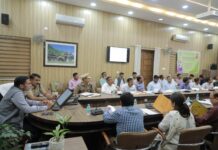 जीवन रक्षा समिति के सामान्तर डीएम की सड़क सुरक्षा समिति