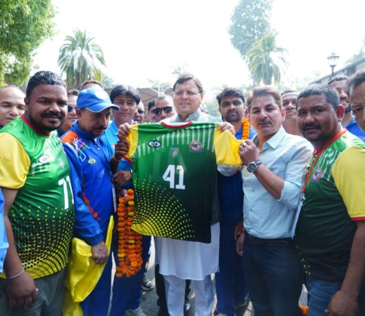 सीएम धामी ने खेलो मास्टर्स राष्ट्रीय चैंपियनशिप के लिए उत्तराखंड की टीम को किया रवाना
