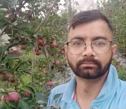 सरकारी योजनाओं का लाभ लेकर कमल गिरी बने सफल उद्यानपति
