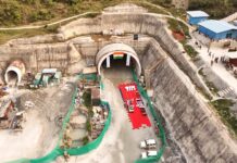 भारत की सबसे लंबी रेल सुरंग का सफलतापूर्वक ब्रेकथ्रू