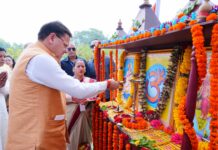 मुख्यमंत्री ने सरस्वती विद्या मन्दिर, मांडूवाला में छात्रावास शिलान्यास कार्यक्रम में किया प्रतिभाग