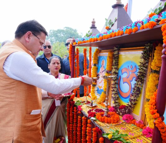 मुख्यमंत्री ने सरस्वती विद्या मन्दिर, मांडूवाला में छात्रावास शिलान्यास कार्यक्रम में किया प्रतिभाग