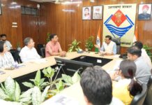 यातायात नियमों के अनुपालन के लिए लगातार चलाया जाय अभियान: सीएस