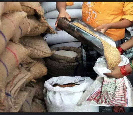 डीएम बंसल ने बाहर निकाली नई राशन की दुकानों की धूल लगी फाईल, खुलेंगी 28 और सस्ता गल्ला दुकानें, टेंडर जारी