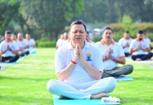 योग केवल शारीरिक अभ्यास नहीं, बल्कि आंतरिक शांति व आत्मबोध की प्रक्रिया: धामी