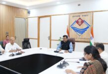 युवाओं में बढ़ रही नशे की प्रवृत्ति को रोकने के लिए उठाए जांय कड़े कदम: मुख्य सचिव