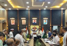 स्वतंत्रता संग्राम सेनानियों के उतराधिकारियों की बैठक में इधर निवेदन, उधर डीएम का आदेश