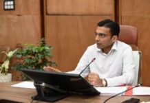 डीएम ने किया पत्नी पर बन्दूक तनने वाले पति का शस्त्र लाइसेन्स निलंबित, बन्दूक जब्त