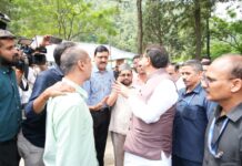 मुख्यमंत्री की मौजूदगी में आपदा प्रभावित धराली क्षेत्र में राहत और बचाव अभियान युद्धस्तर पर जारी है