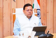 मुख्यमंत्री ने आपदा की दृष्टि से संवेदनशील क्षेत्रों में निर्माण रोकने के दिए निर्देश