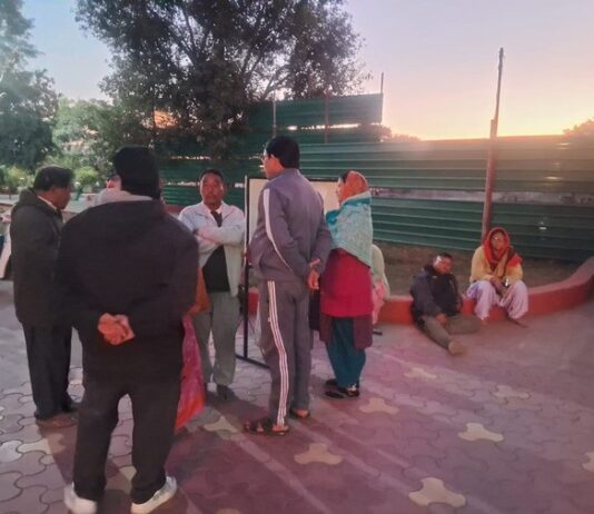 Thano Forest Range: स्कूटी से जा रहे दंपती के बीच बैठे 12 वर्षीय बच्चे को हाथी ने सूंड से खींचा, जमीन पर पटका; मौके पर दर्दनाक मौत