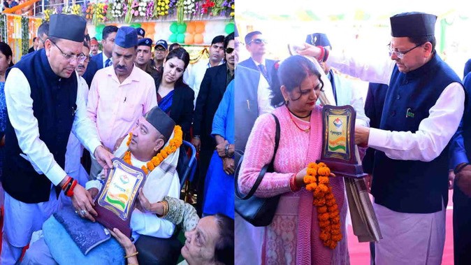 uttarakhand-cm-announcement-andolan-kari-pension-increase-helicopter-flower-shower