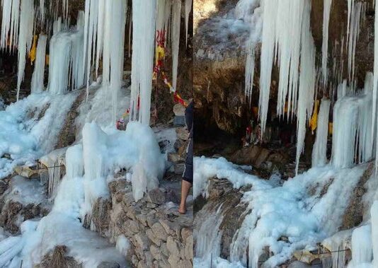 Uttarakhand: नीती घाटी की टिम्मरसैंण गुफा में प्रकट हुए बाबा बर्फानी, बर्फ की शिलाओं ने लिया शिवलिंग का प्राकृतिक रूप