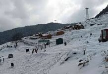 उत्तराखंड: क्रिसमस–न्यू ईयर पर औली में उमड़ेगी पर्यटकों की भारी भीड़, ट्रैफिक व पार्किंग को लेकर प्रशासन ने कसी कमर