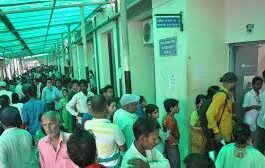 दून अस्पताल में दो गुटों की मारपीट, स्टाफ से बदसलूकी पर भड़के डॉक्टर; इमरजेंसी सेवाएं की गईं बंद