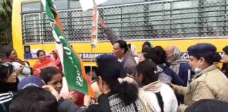 अंकिता भंडारी हत्याकांड पर उत्तराखंड में सियासी घमासान, कांग्रेस का प्रदेशव्यापी प्रदर्शन, यमकेश्वर विधायक के आवास का घेराव