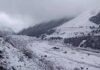 पहाड़ों ने ओढ़ी सफेद चादर: जम्मू-कश्मीर से उत्तराखंड तक बर्फबारी, मौसम में बदला मिजाज, सैलानियों में उत्साह