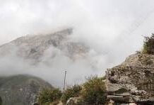 Uttarakhand Weather Update: पहाड़ों में पाला, मैदानों में शीतलहर का कहर; जानिए कब बदल सकता है मौसम