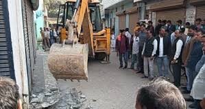 देहरादून में सरकारी भूमि से अतिक्रमण पर बड़ी कार्रवाई, प्रशासन का बुलडोजर चला; 2.5 हेक्टेयर से अधिक जमीन कराई गई मुक्त