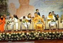 हरिद्वार में ब्रह्मलीन स्वामी सत्यमित्रानंद महाराज की मूर्ति स्थापना, सीएम धामी व मोहन यादव सहित देशभर के नेता पहुंचे