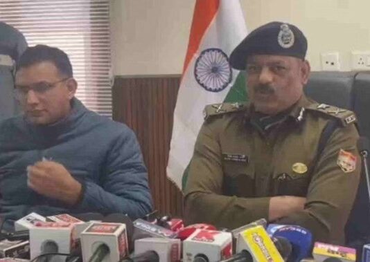 देहरादून: एसएससी एमटीएस परीक्षा में हाईटेक नकल गिरोह का भंडाफोड़, दो आरोपी गिरफ्तार, पास कराने के लेते थे 10 लाख रुपये