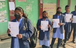 हरिद्वार में उत्तराखंड बोर्ड परीक्षा में फिर फर्जी अभ्यर्थी पकड़े गए, दूसरों की जगह परीक्षा दे रही थीं दो युवतियां