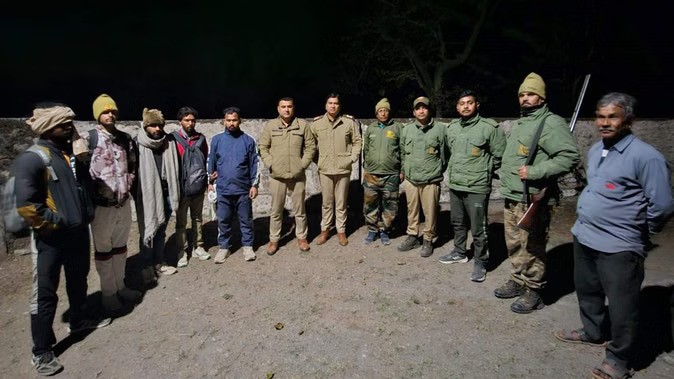 police_7578fdc152a0613c3d1088c47cf54209-ezgif.com-avif-to-jpg-converter