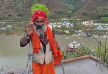 चैत्र नवरात्र में अनोखी साधना: दिव्यांग बाबा ने सिर पर उगाई जौ की हरियाली, मां धारी देवी को किया समर्पित