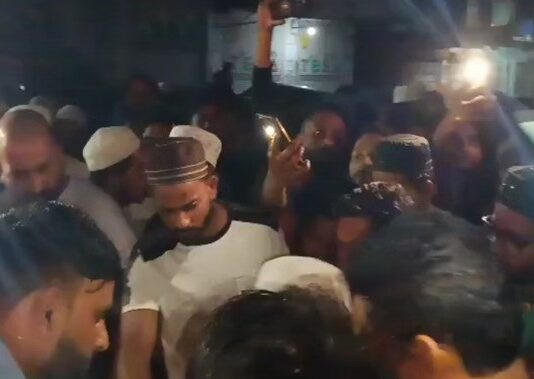 दिल्ली-यमुनोत्री हाईवे पर दर्दनाक हादसा: बिना नंबर प्लेट की जीप ने 7 साल की मासूम को रौंदा, मौके पर मौत; परिजनों का भारी हंगामा