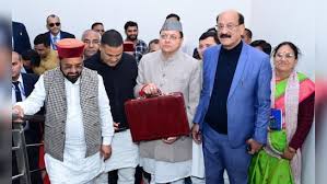 गैरसैंण में बजट सत्र का ऐतिहासिक दिन: राज्यपाल अभिभाषण के बाद पहली बार मुख्यमंत्री पुष्कर सिंह धामी ने पेश किया 1.11 लाख करोड़ से अधिक का बजट