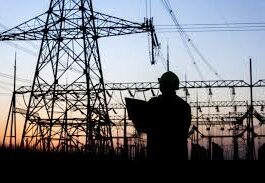 उत्तराखंड में बिजली संकट गहराया: मांग 4.5 करोड़ यूनिट पहुंची, बाजार में किल्लत से कई जिलों में कटौती