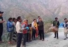 Uttarakhand: रुद्रप्रयाग की बेटी सभ्या नेगी का अंडर-23 महिला क्रिकेट टीम में चयन, गांव पहुंचने पर ढोल-दमाऊं के साथ भव्य स्वागत