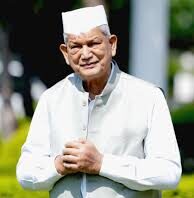 उत्तराखंड में बिजली-पानी की दरें बढ़ाने के विरोध में हरीश रावत का मौन व्रत, बोले– महंगाई से आम लोग परेशान