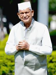 उत्तराखंड में बिजली-पानी की दरें बढ़ाने के विरोध में हरीश रावत का मौन व्रत, बोले– महंगाई से आम लोग परेशान