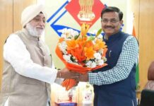 चमोली: 23 मई 2026 को खुलेंगे हेमकुंड साहिब के कपाट, यात्रा तैयारियों को लेकर ट्रस्ट अध्यक्ष ने मुख्य सचिव से की मुलाकात