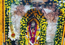 चैत्र नवरात्रि का शुभारंभ: मंदिरों में उमड़ी श्रद्धालुओं की भीड़, पहले दिन मां शैलपुत्री की पूजा