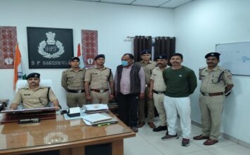 Bageshwar News: कपकोट के होटल से मिला बारूद का जखीरा, 104 जिलेटिन रॉड्स बरामद; होटल मालिक गिरफ्तार