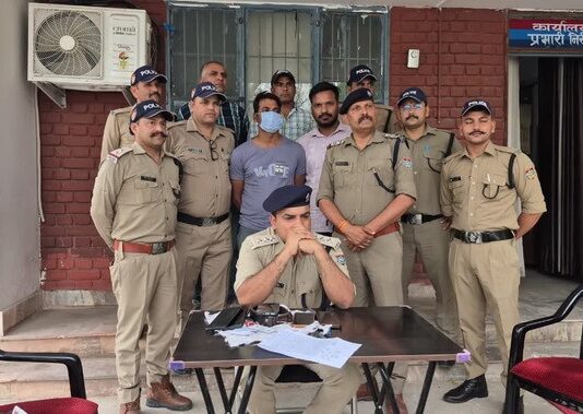 ऋषिकेश में उड़ीसा जेल से फरार एक लाख का इनामी बदमाश गिरफ्तार, पुलिस को लंबे समय से दे रहा था चकमा