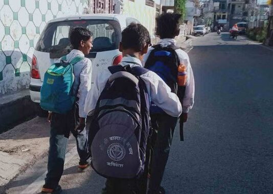 हरिद्वार में भीषण गर्मी का असर: स्कूलों का समय बदला, डीएम ने जारी किए नए निर्देश