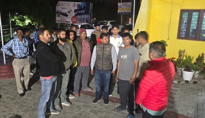 bhamatal-ma-vahana-ka-athara-bhara-gavasha-oura-kataval-ma-pahaca-lga_45842edffd144e940e744e5c978b65dc-ezgif.com-avif-to-jpg-converter